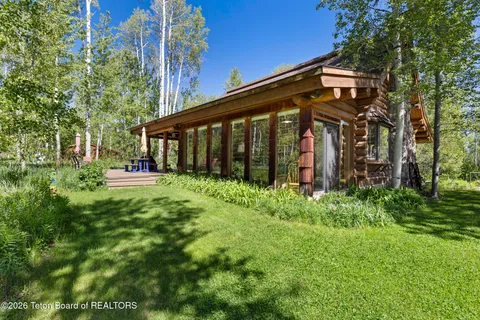 $1,950,000 | 9952 Aspen Lane, Victor, ID 83455