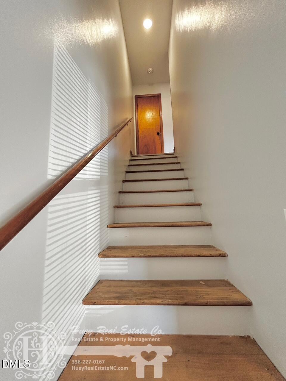 296 Seventh Avenue, Unit 3 Yanceyville, NC 27379 - Photo 14 of 21 a view of entryway