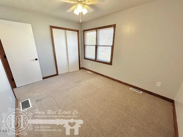 $975 | 296 Seventh Avenue, Unit 3, Yanceyville, NC 27379