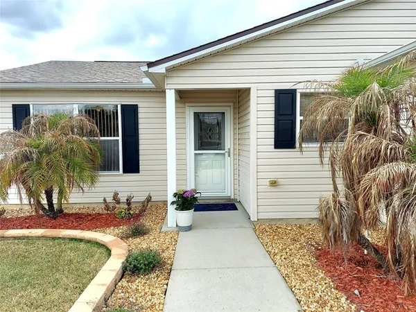 $2,400 | 1240 Pageland Way, The Villages, FL 32162