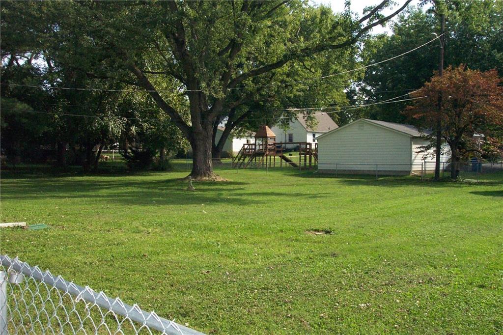 65 Maxwell Road Indianapolis, IN 46217 - Photo 23 of 24 Gallery Image 23