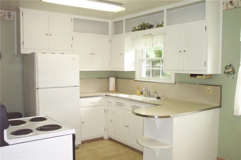 65 Maxwell Road Indianapolis, IN 46217 - Photo 6 of 24 Gallery Image 6