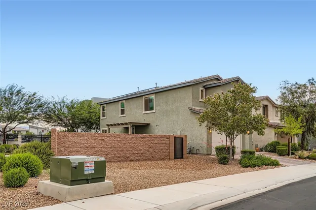 $3,100 | 1009 Bluebell Brook Street, Henderson, NV 89052