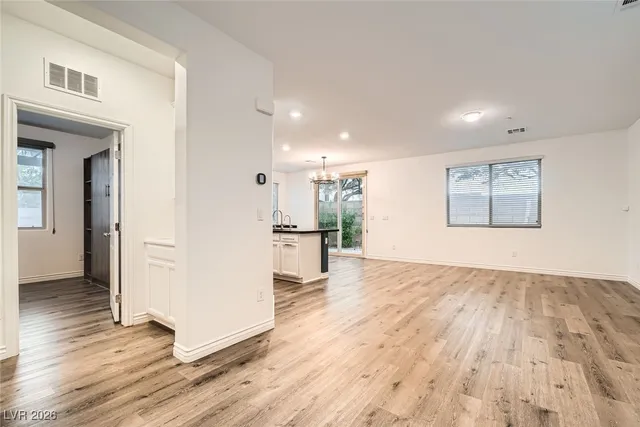 $3,100 | 1009 Bluebell Brook Street, Henderson, NV 89052