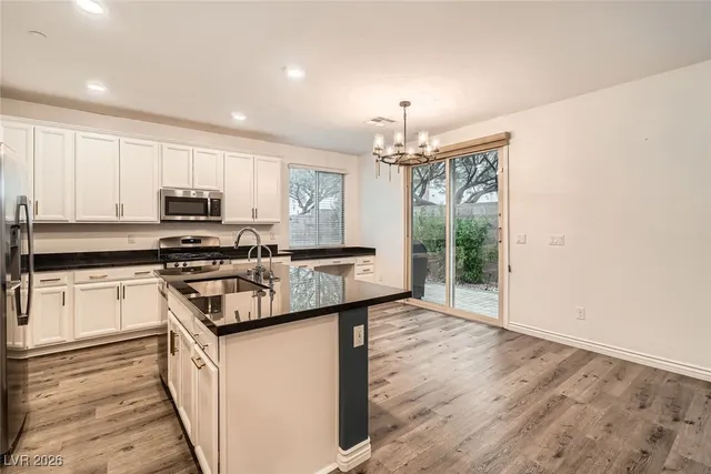 $3,100 | 1009 Bluebell Brook Street, Henderson, NV 89052