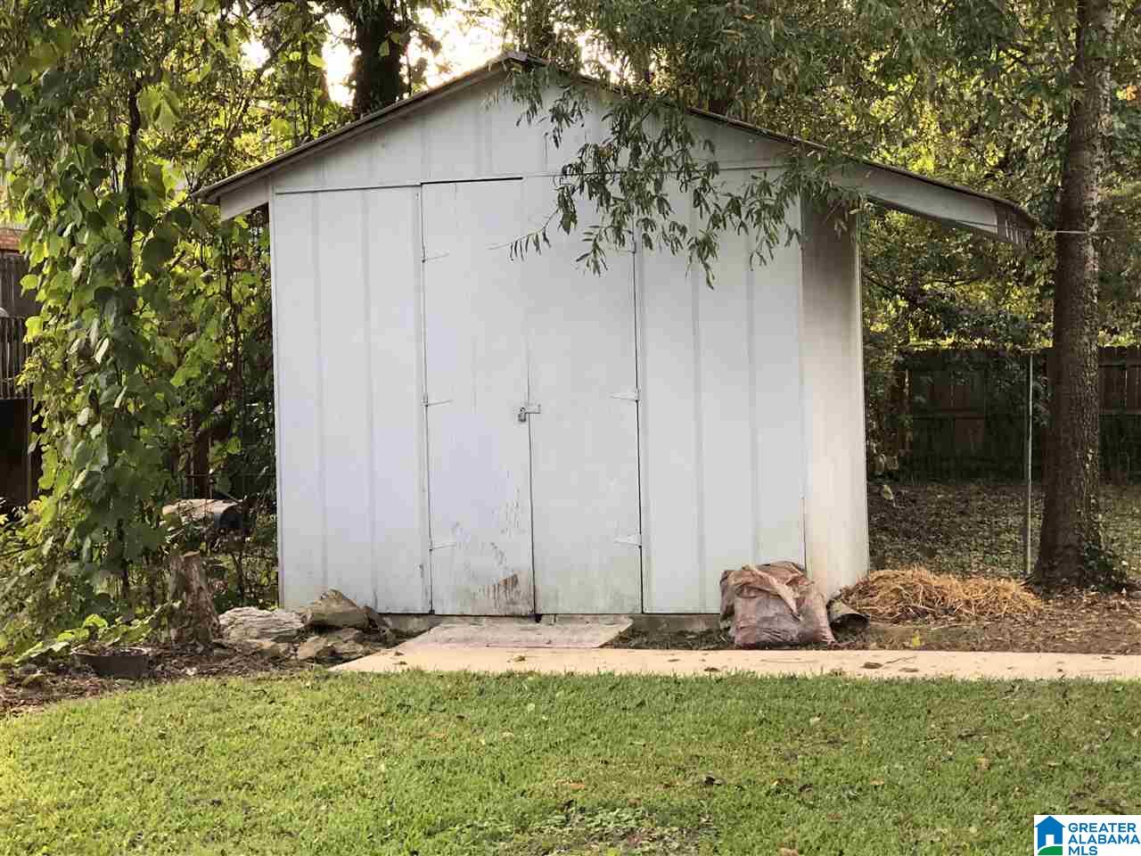103 West Crest Road Bessemer, AL 35023 - Photo 7 of 50