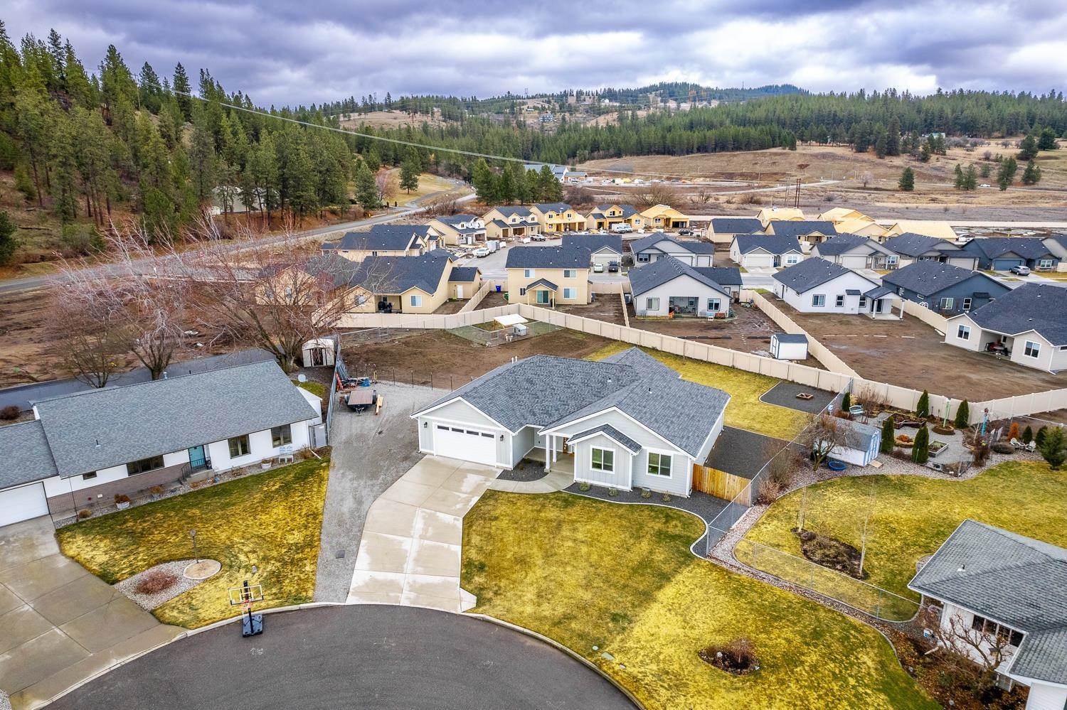 5512 North Rees Court Spokane Valley, WA 99216 - Photo 2 of 34 Gallery Image 2