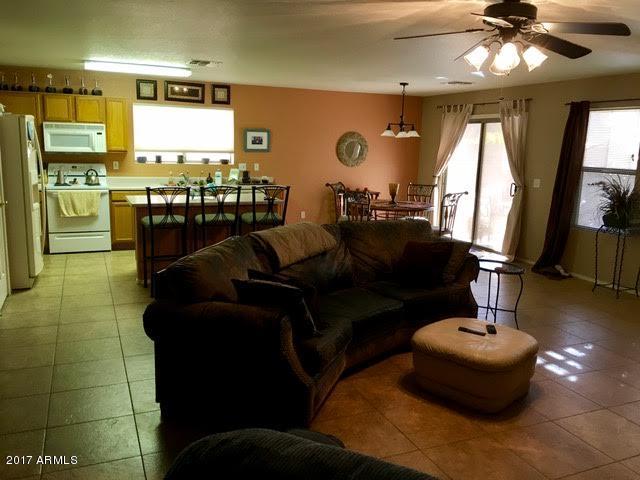 great room kitchen nook