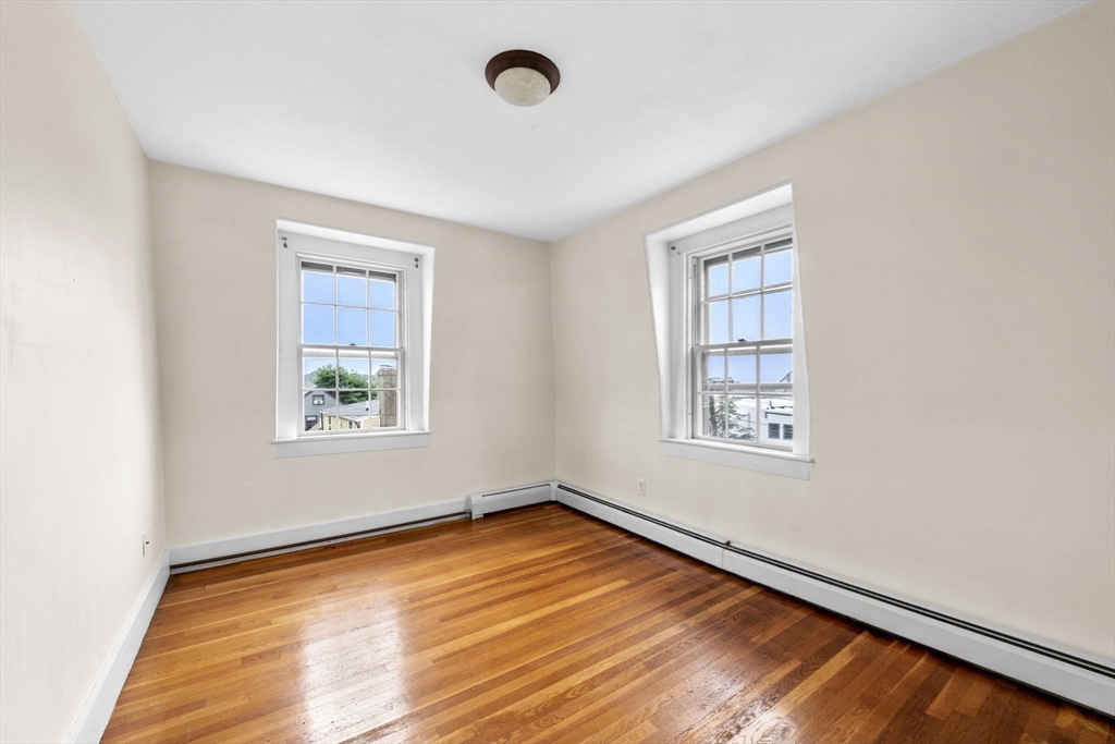 102 Front Street, Unit 3 Marblehead, MA 01945 - Photo 14 of 18 Gallery Image 14