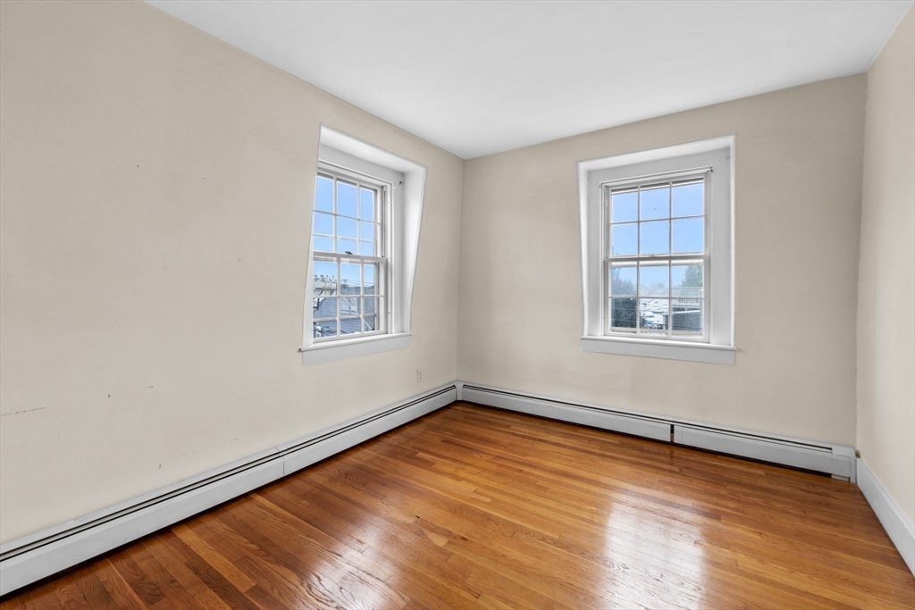 102 Front Street, Unit 3 Marblehead, MA 01945 - Photo 16 of 18 Gallery Image 16