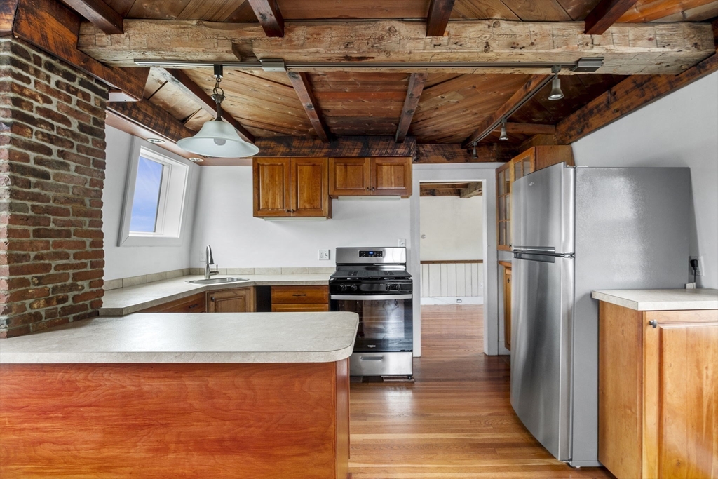 102 Front Street, Unit 3 Marblehead, MA 01945 - Photo 6 of 18 Gallery Image 6