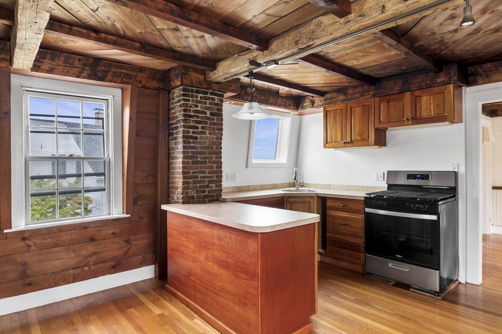 102 Front Street, Unit 3 Marblehead, MA 01945 - Photo 8 of 18 Gallery Image 8
