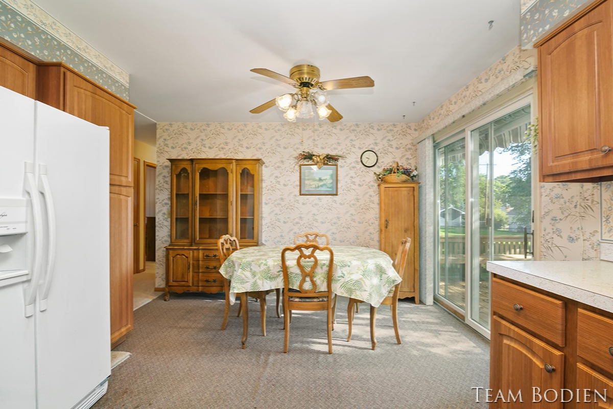 7510 Yorktown Road Lansing, MI 48917 - Photo 7 of 21 IMG_1007