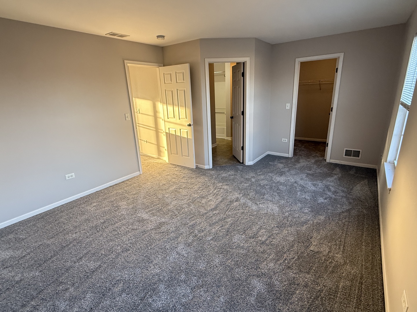 1403 Fabiola Court South Minooka, IL 60447 - Photo 18 of 30 a view of an empty room with a window