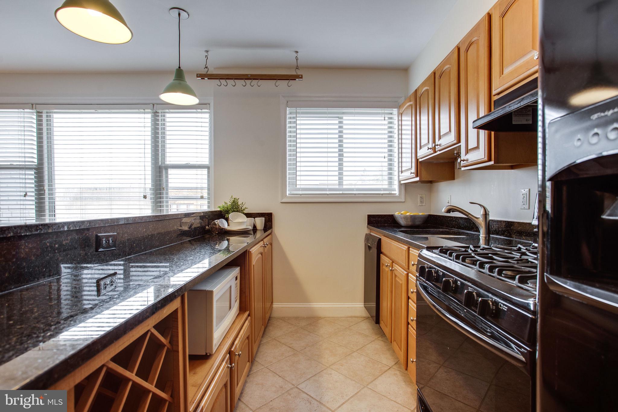 738 Longfellow Street Northwest, Unit 413 Washington, DC 20011 - Photo 4 of 24