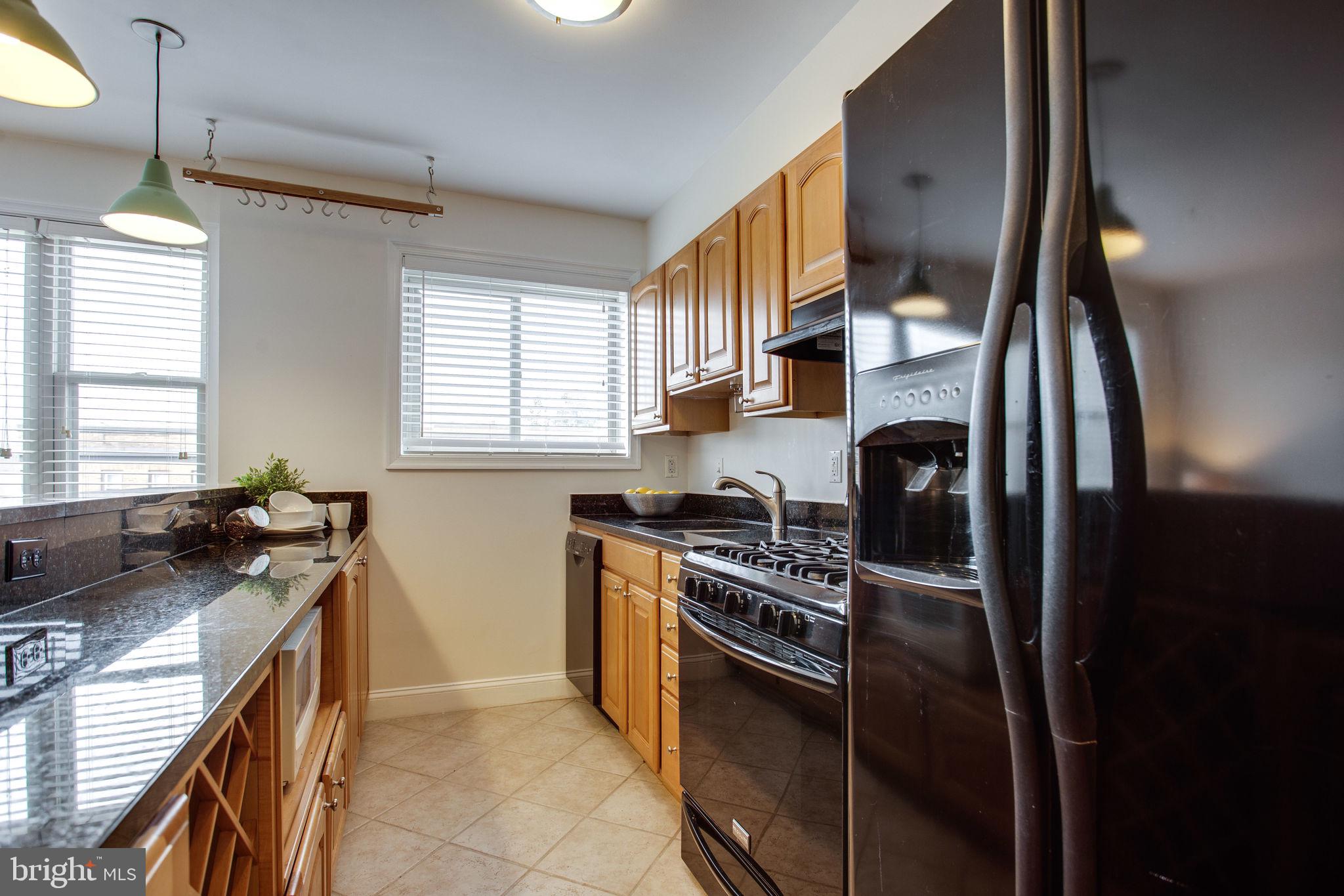 738 Longfellow Street Northwest, Unit 413 Washington, DC 20011 - Photo 5 of 24