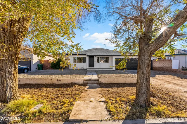 $479,999 | 638 Ave H-12, Lancaster, CA 93534