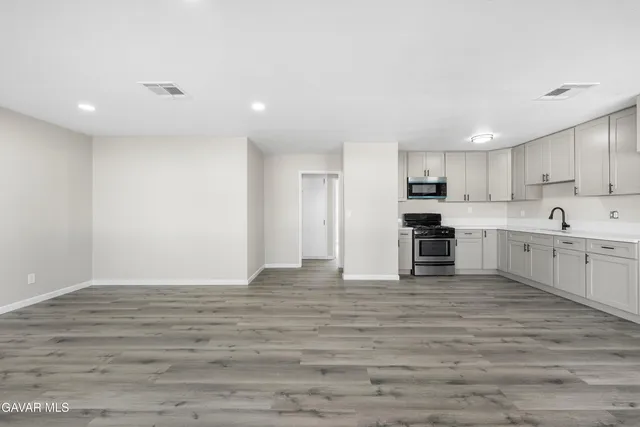 $479,999 | 638 Ave H-12, Lancaster, CA 93534