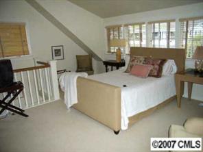 1659 Hertford Road Charlotte, NC 28207 - Photo 6 of 8 Gallery Image 6