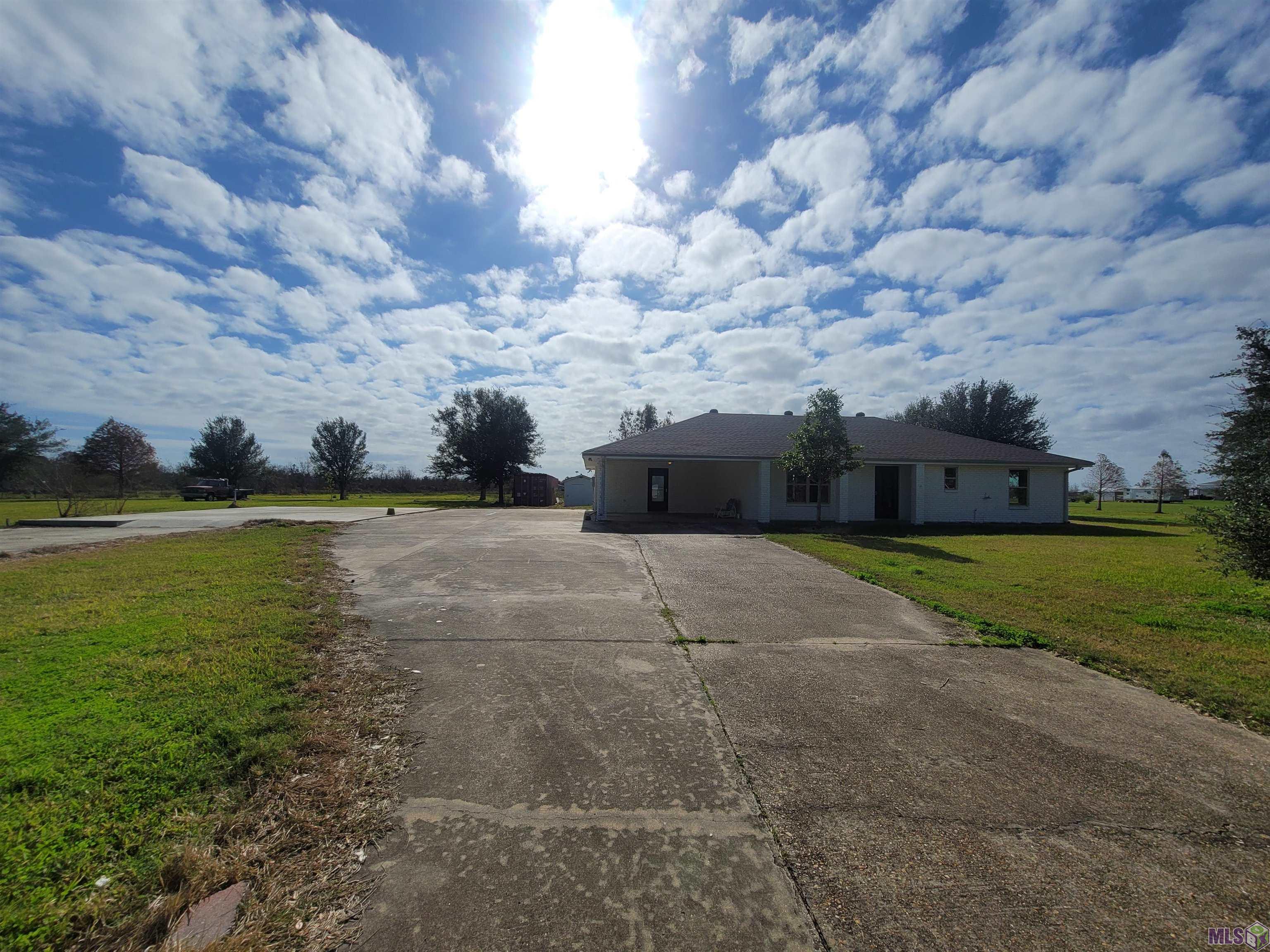 3841 Levee Loop Lake Charles, LA 70607 - Photo 3 of 17