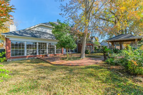 $350,000 | 2015 Woodland Drive, Richmond, TX 77406