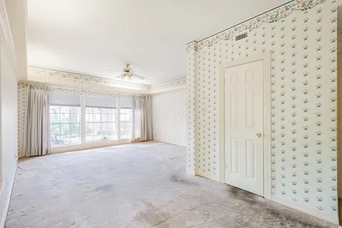 $350,000 | 2015 Woodland Drive, Richmond, TX 77406