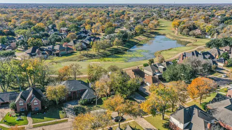 $350,000 | 2015 Woodland Drive, Richmond, TX 77406