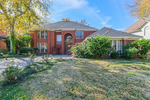 $350,000 | 2015 Woodland Drive, Richmond, TX 77406