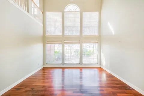 $350,000 | 2015 Woodland Drive, Richmond, TX 77406