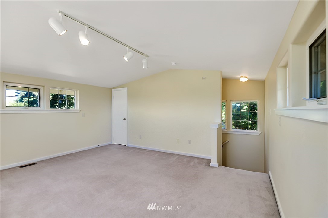 987 West Terry Road Coupeville, WA 98239 - Photo 19 of 31