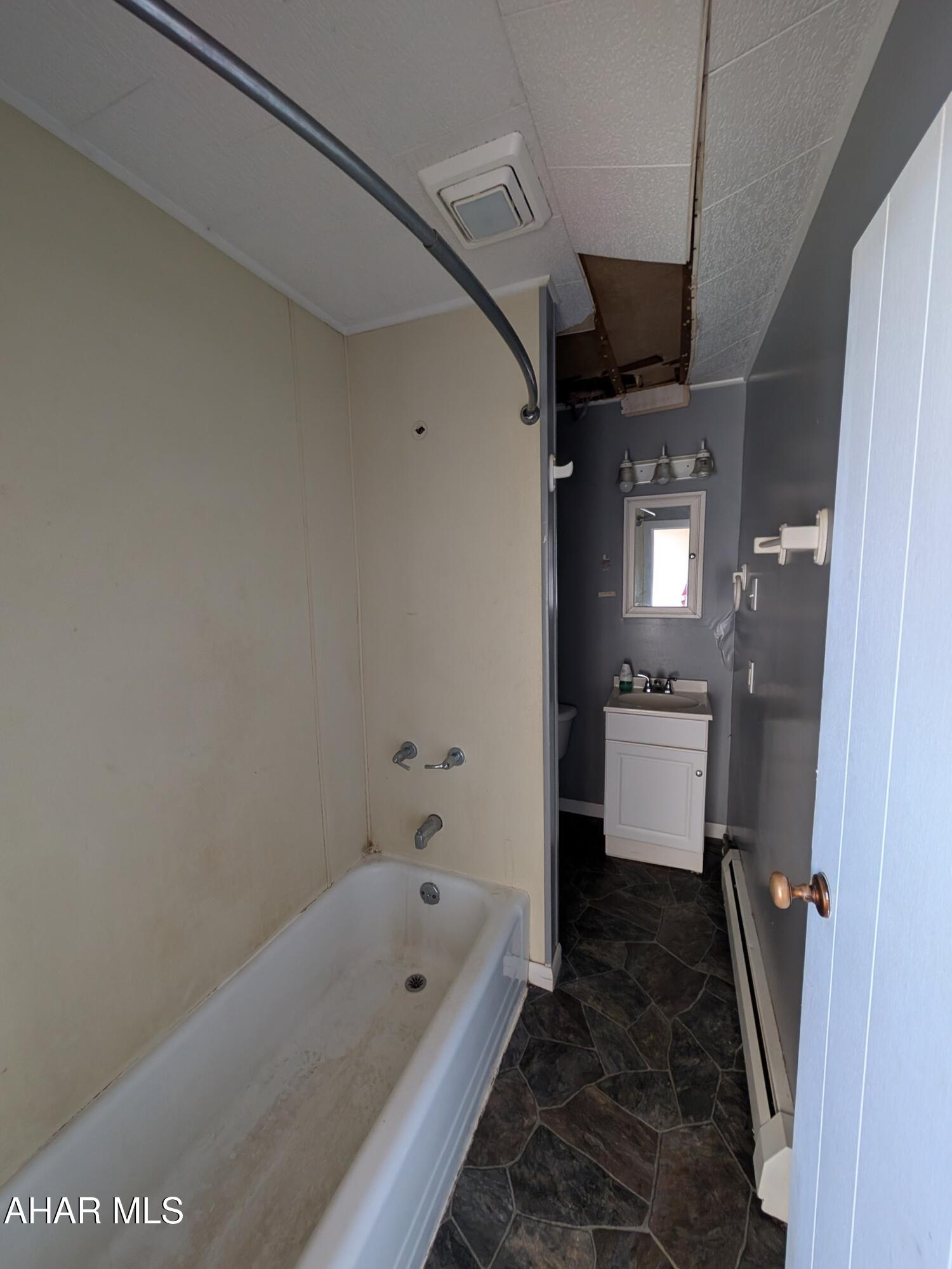 809 Beech Avenue Patton, PA 16668 - Photo 18 of 29