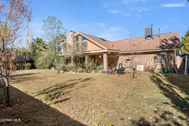 $515,000 | 324 Rio Estancia Drive, El Paso, TX 79932