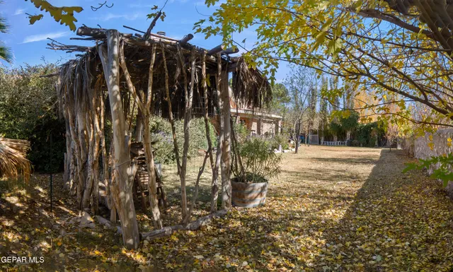 $515,000 | 324 Rio Estancia Drive, El Paso, TX 79932