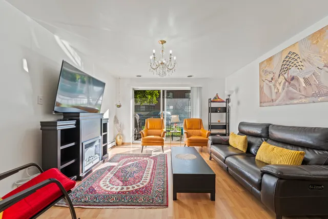 $165,000 | 5506 Lincoln Avenue, Unit A114, Morton Grove, IL 60053