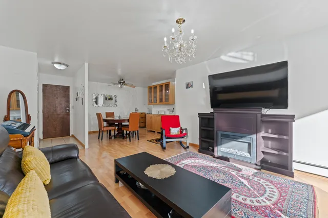 $165,000 | 5506 Lincoln Avenue, Unit A114, Morton Grove, IL 60053