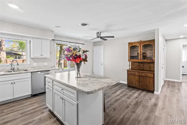 $220,000 | 319 West Indiana Street, Trenton, IL 62293