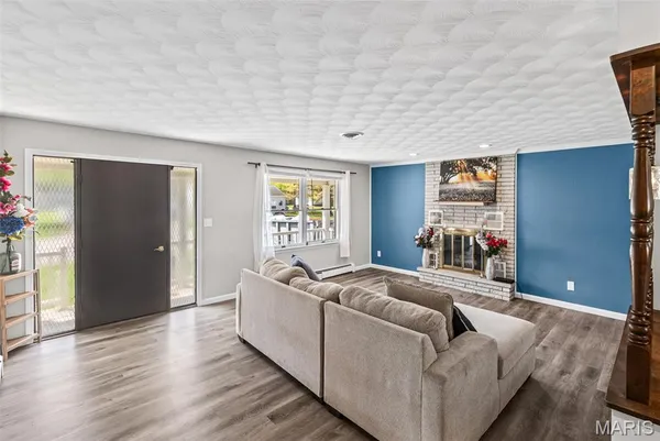 $220,000 | 319 West Indiana Street, Trenton, IL 62293