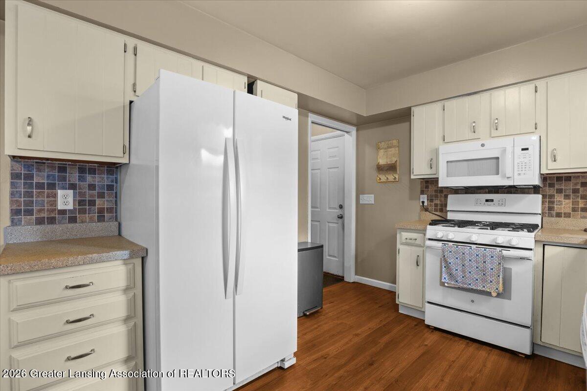 4264 Kim Rye Lane Holt, MI 48842 - Photo 21 of 38 18-Photo Jun 19 2026, 7 51 37 PM