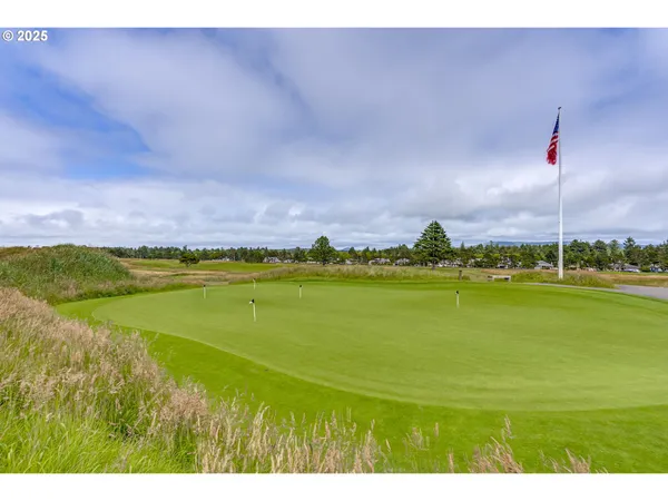 $485,000 | 1238 North Marion Avenue, Unit 467, Gearhart, OR 97138