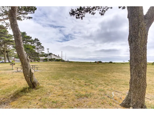 $485,000 | 1238 North Marion Avenue, Unit 467, Gearhart, OR 97138