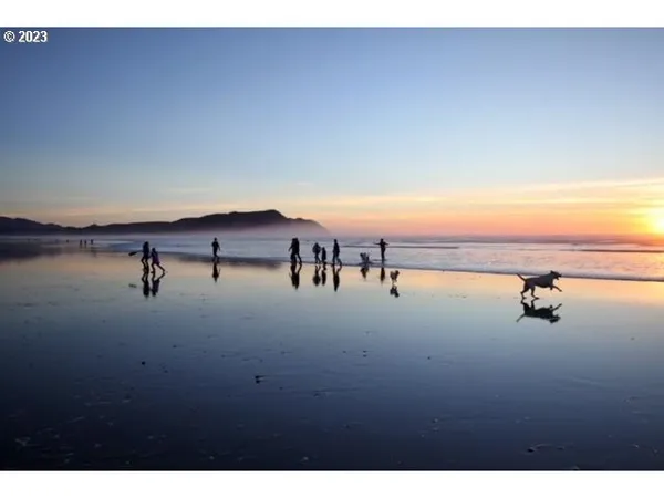 $485,000 | 1238 North Marion Avenue, Unit 467, Gearhart, OR 97138