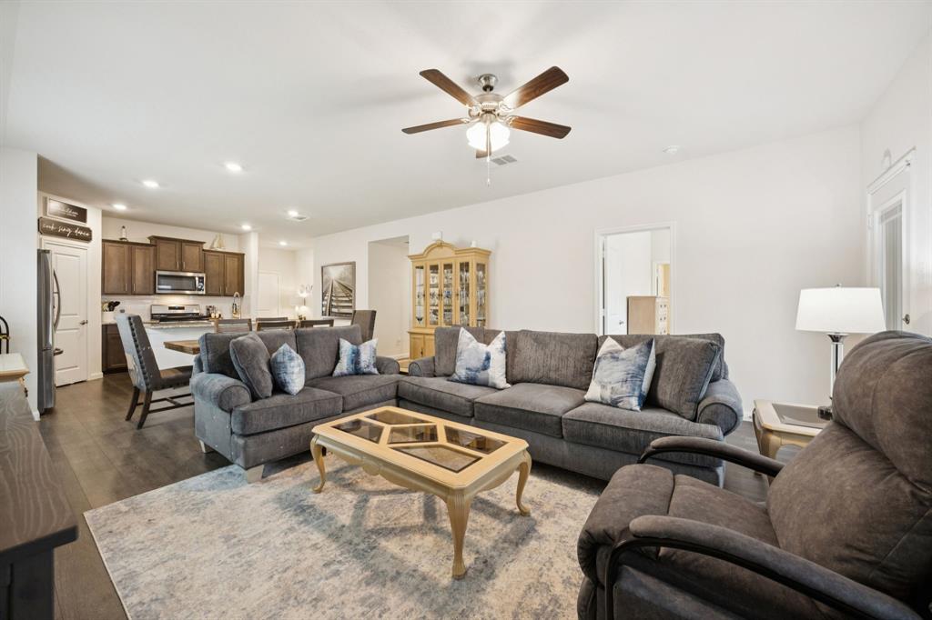 405 Spur Ridge Princeton, TX 75407 - Photo 11 of 26