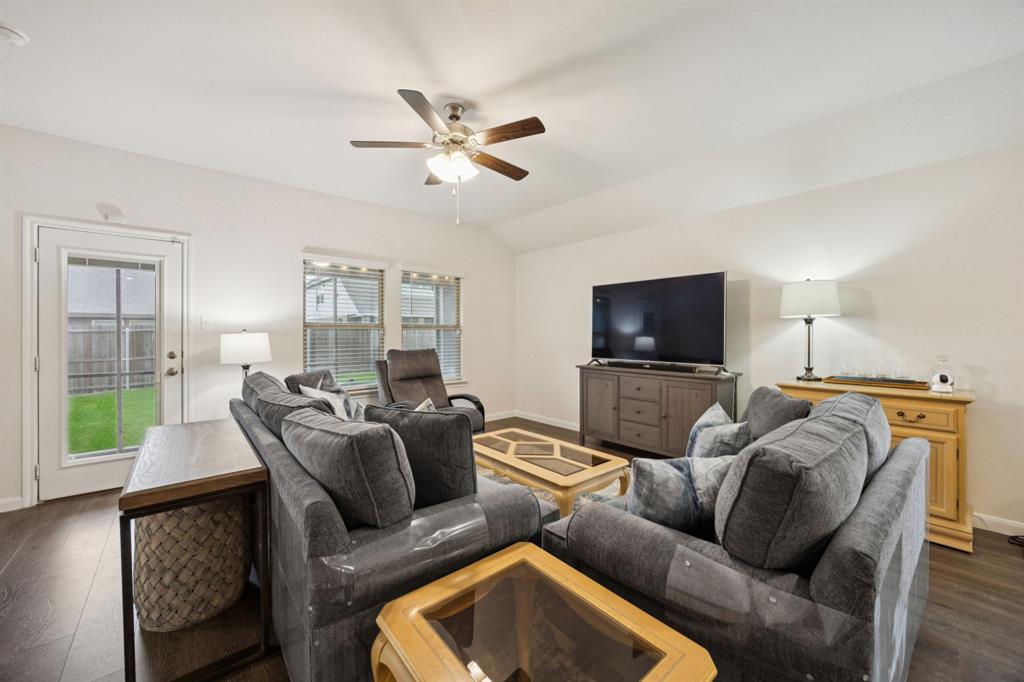 405 Spur Ridge Princeton, TX 75407 - Photo 9 of 26