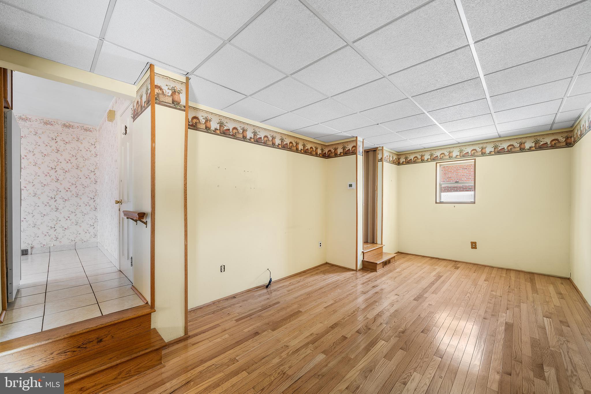 649 Andrew Road Springfield, PA 19064 - Photo 11 of 39 Family Room