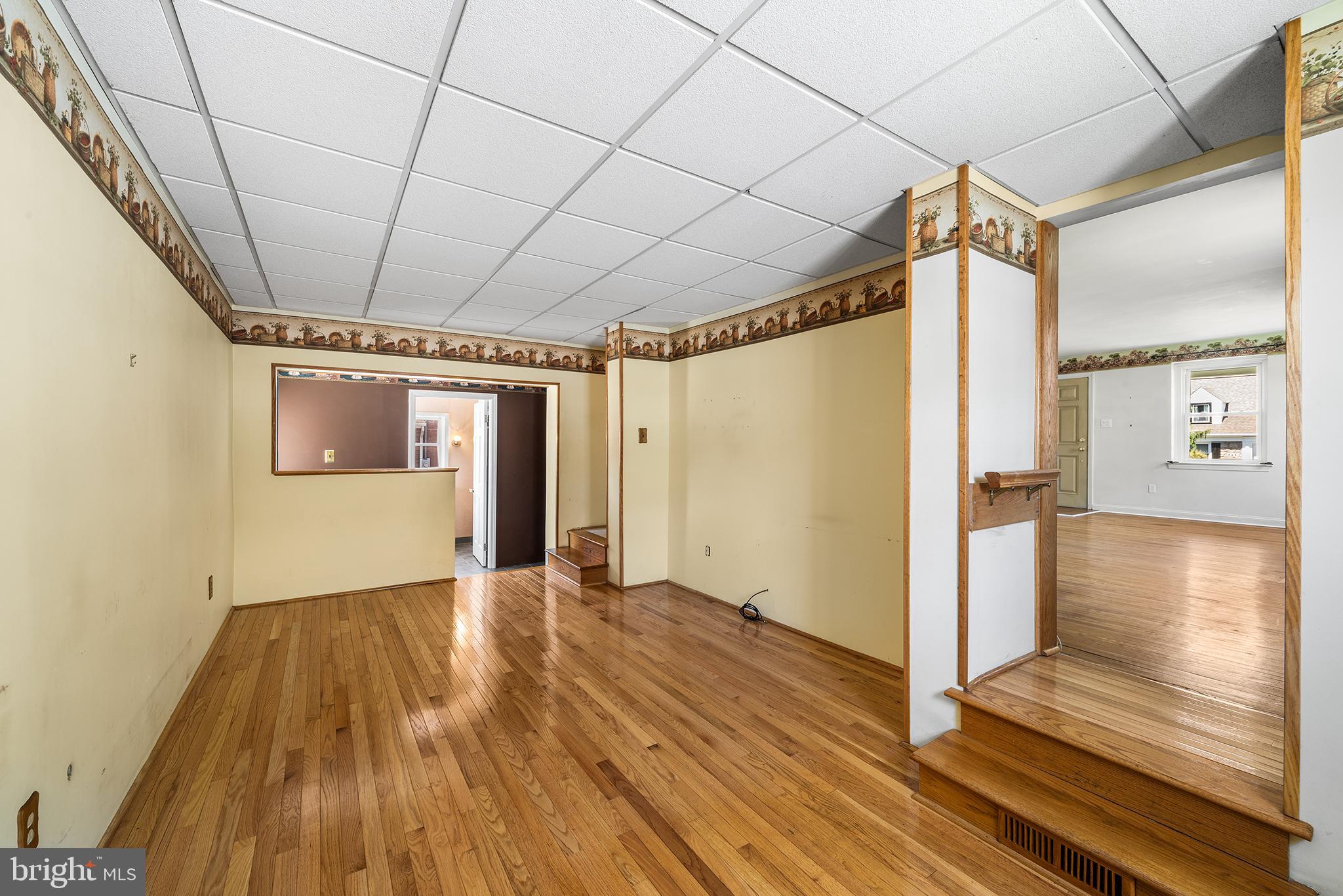 649 Andrew Road Springfield, PA 19064 - Photo 12 of 39 Family Room
