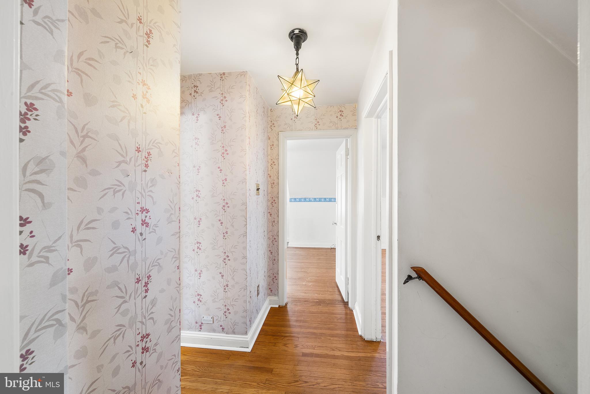 649 Andrew Road Springfield, PA 19064 - Photo 16 of 39 Upstairs Hallway