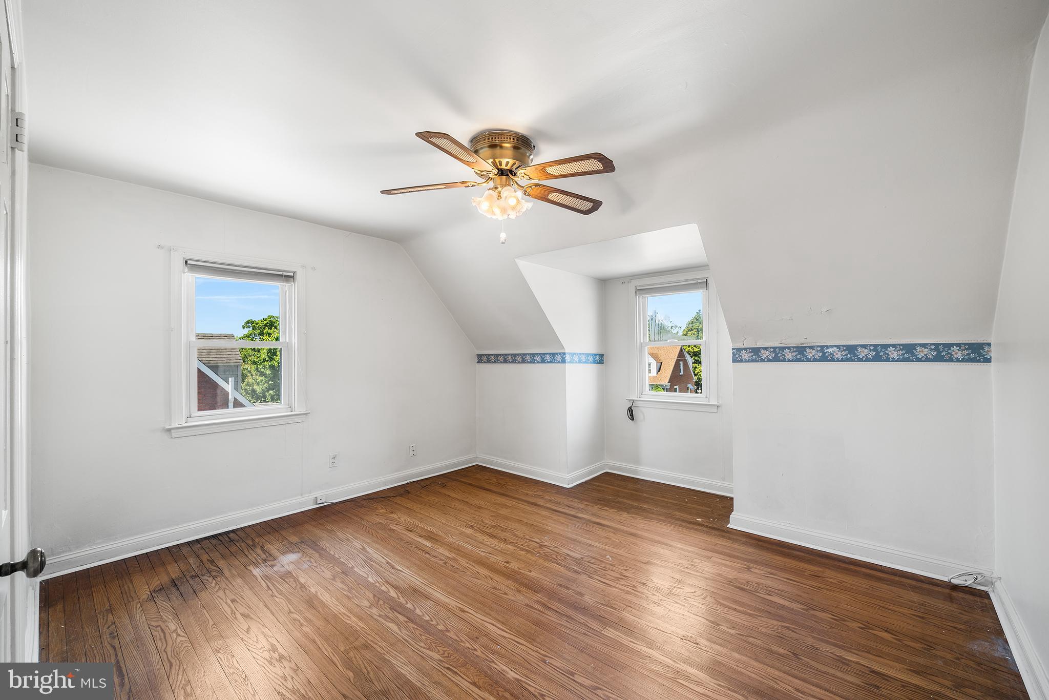 649 Andrew Road Springfield, PA 19064 - Photo 21 of 39 Bedroom 3