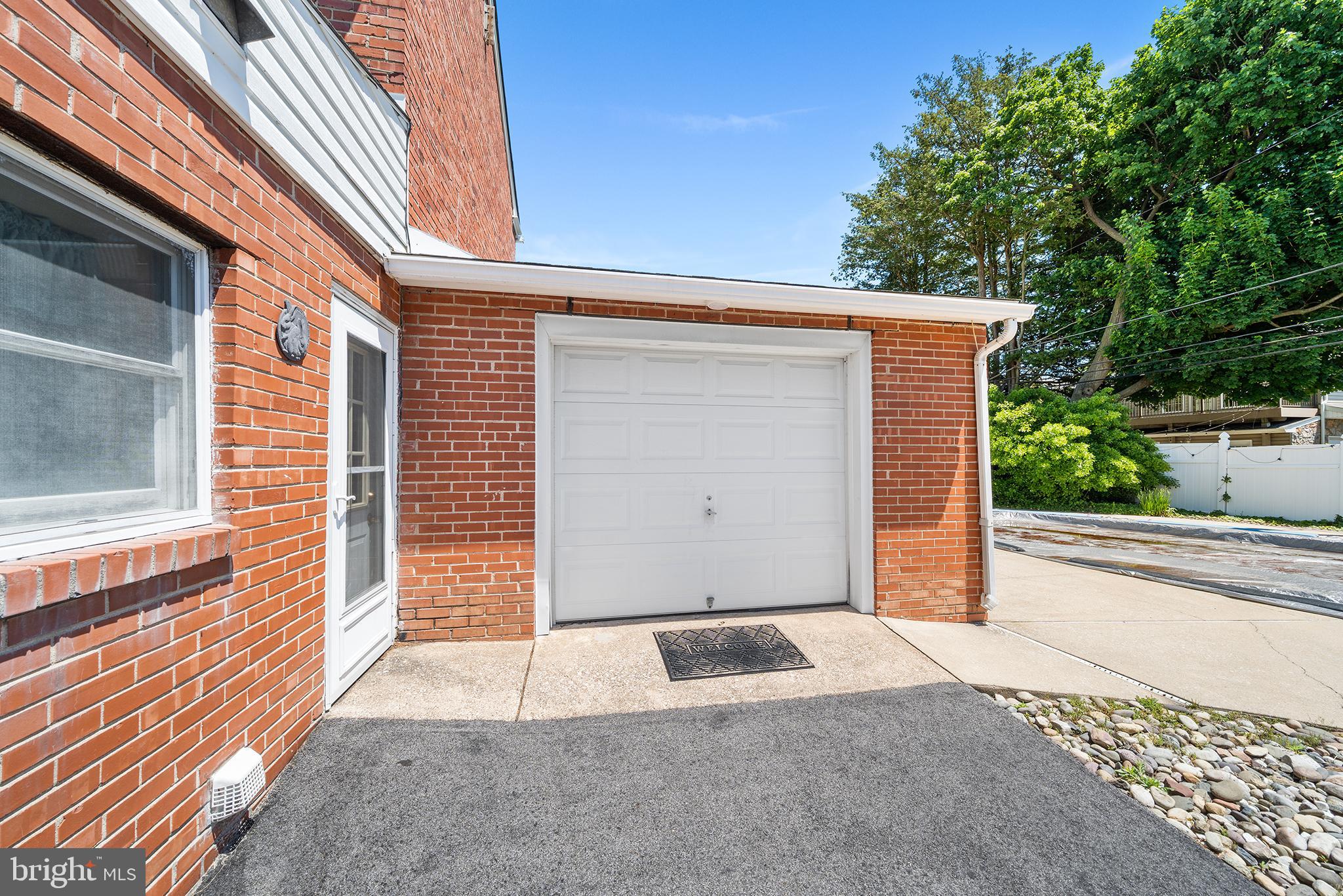 649 Andrew Road Springfield, PA 19064 - Photo 28 of 39 Garage