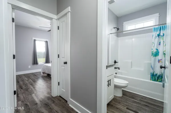 $306,000 | 239 Gregory Fork Road, Richlands, NC 28574