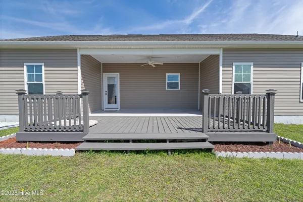 $306,000 | 239 Gregory Fork Road, Richlands, NC 28574